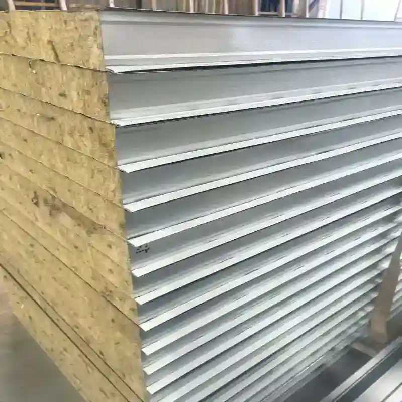 Kompozit tetőpanel